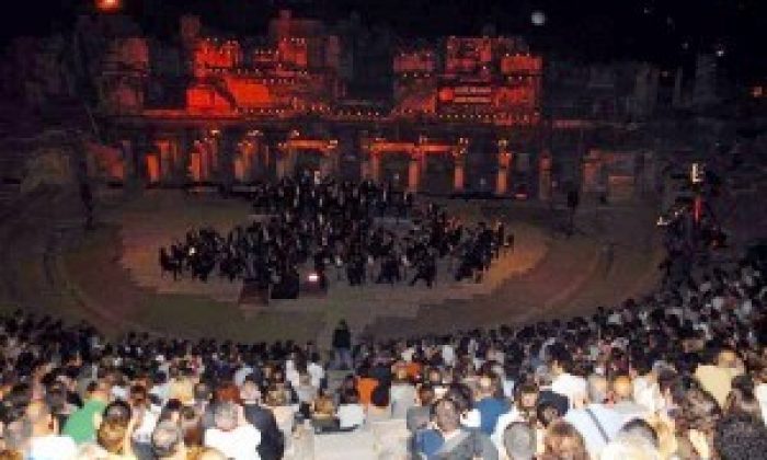 Berlin Filarmoni Orkestrası’ndan Efes Antik Tiyatro’da Muhteşem Konser