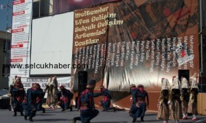 Halkoyunları Ekibinden Selçuk Belediyesine Sitem