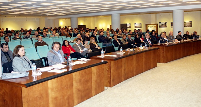 selcuk-belediye-meclisi (1)