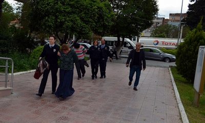 Tansaş’tan Hırsızlık Yaparken Yakalandılar