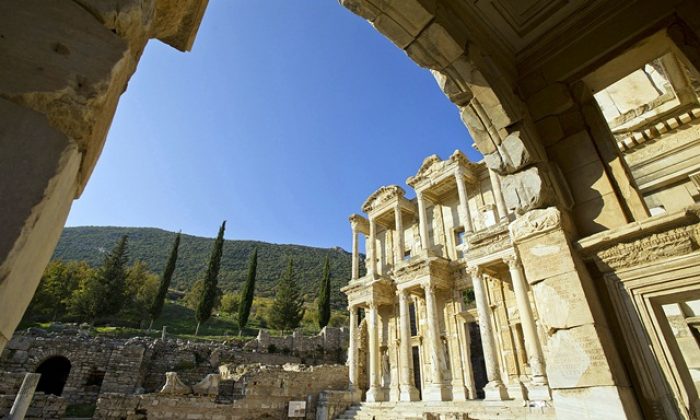 Efes UNESCO’yu Hakediyor
