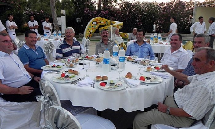 Selçuk Ticaret Odasından İftar Yemeği