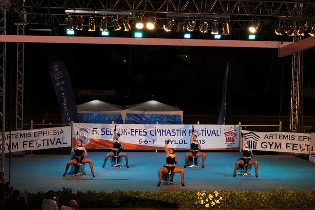 cimnastik-festivali-selcuk (1)