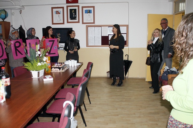 SELCUK-ataturk-okulu (2)