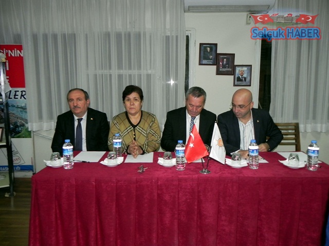 SELÇUK AKP AYLIK ÝÞLÇE DANIÞMA MECLÝSÝ TOPLANTISI DHA VEYSEL ERO