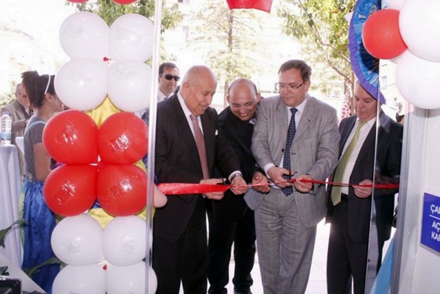 selcuk-yepyeni-bir-hizmete-daha-merhaba-dedi