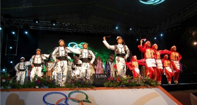 Türkçe Olimpiyatları canlı yayında