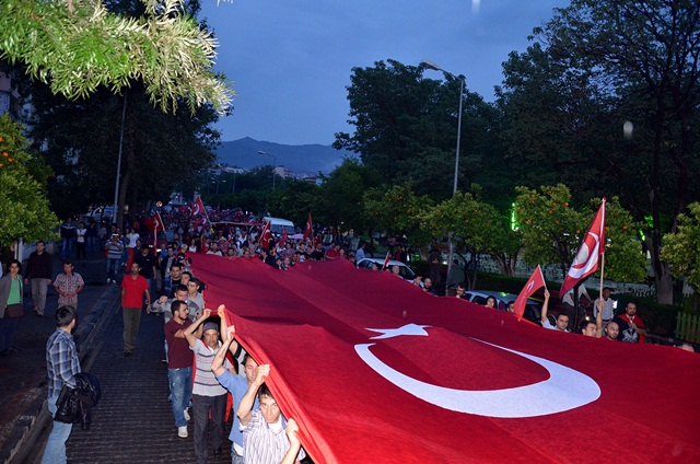 selcuk-bayrak-yuruyusu (4)