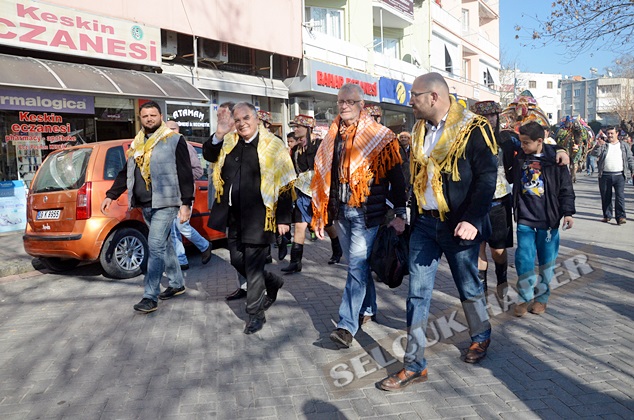 SELCUKEFES-deve-guresleri (5)