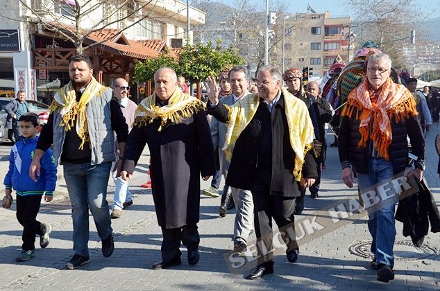 SELCUKEFES-deve-guresleri (9)