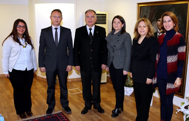 Üstün zekalı gençler