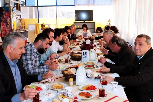 selcuk-kent-konseyi-kahvalti (2)