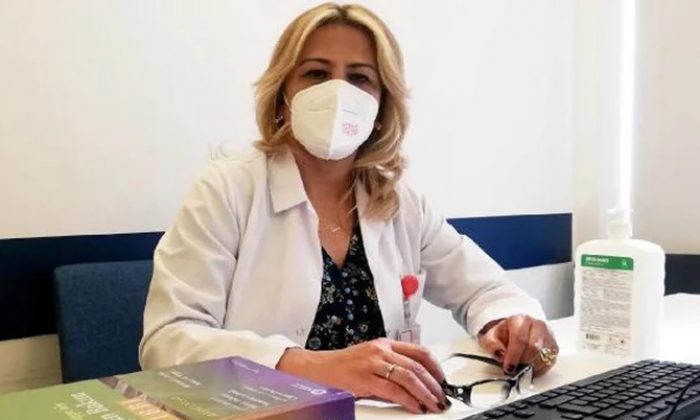 Bilim Kurulu üyesi Sema Turan: Hastalığın şiddetini artırdığına dair kanıt yok