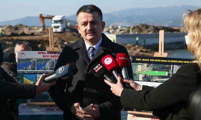 Bakan Pakdemirli; “Gelecek Yıl Bitmeden Efes Antik Kenti’ni Denizle Buluşturmayı Hedefliyoruz