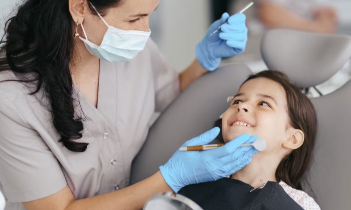 Öğrencilerin dişleri çürük çıkınca, doktorlar ‘abur cubur’ uyarısı yaptı!