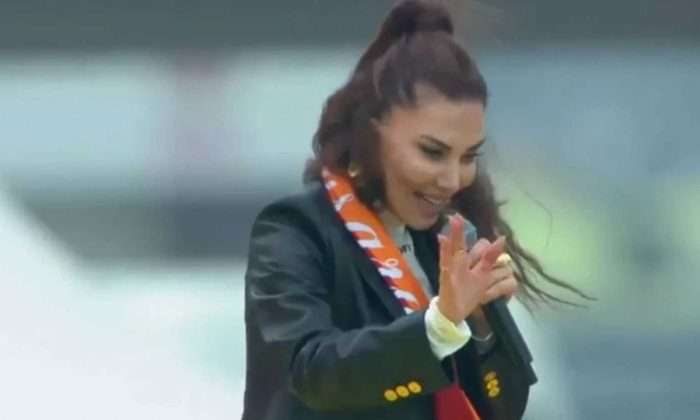 Galatasaray 5. yıldızı taktı, Ebru Yaşar kutlamaya damga vurdu