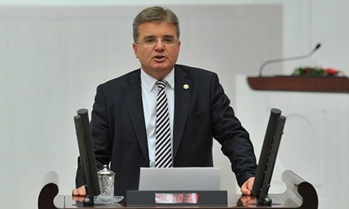 Savaşan: Vatandaşın Haber Alma Özgürlüğü Engelleniyor