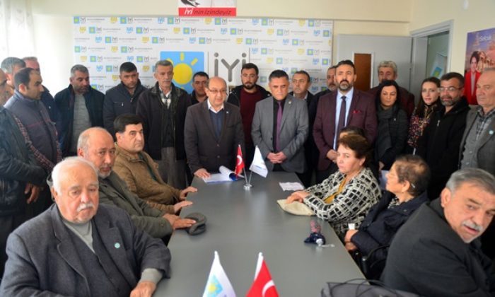 İYİ Parti Selçuk’ta İlçe Kongresini Yaptı