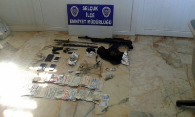 Selçuk’ta eş zamanlı uyuşturucu operasyonunda 9 kişi yakalandı